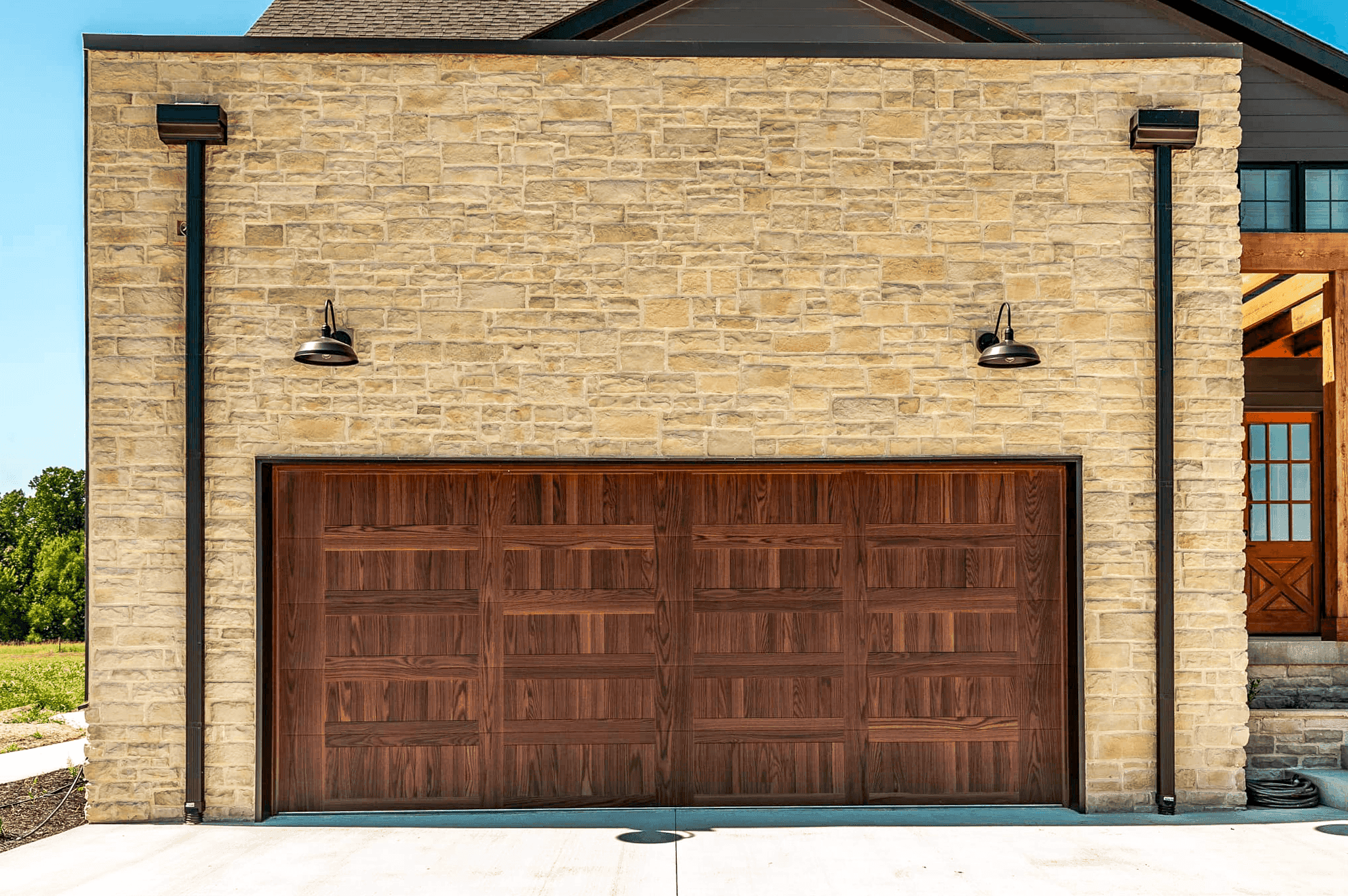 Stamped Carriage House — photo 1